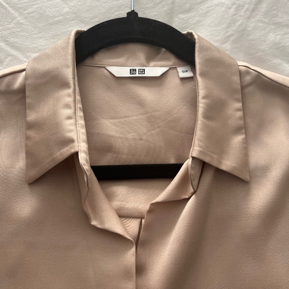 NWT Satin blouse